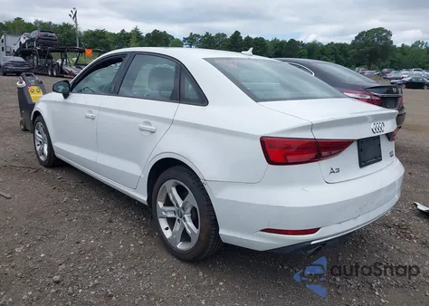 2017 Audi A3 2.0T Premium z USA, uszkodzony, nr VIN WAUB8GFF3H1031445